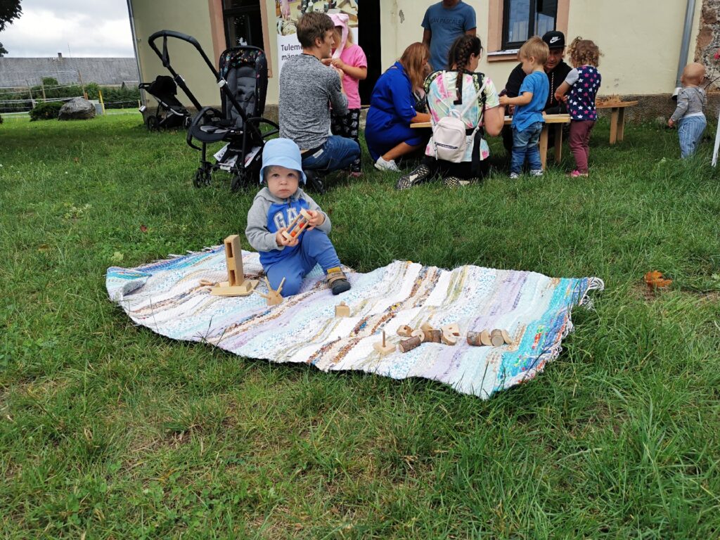 Väikelapsele üritusele tegevused